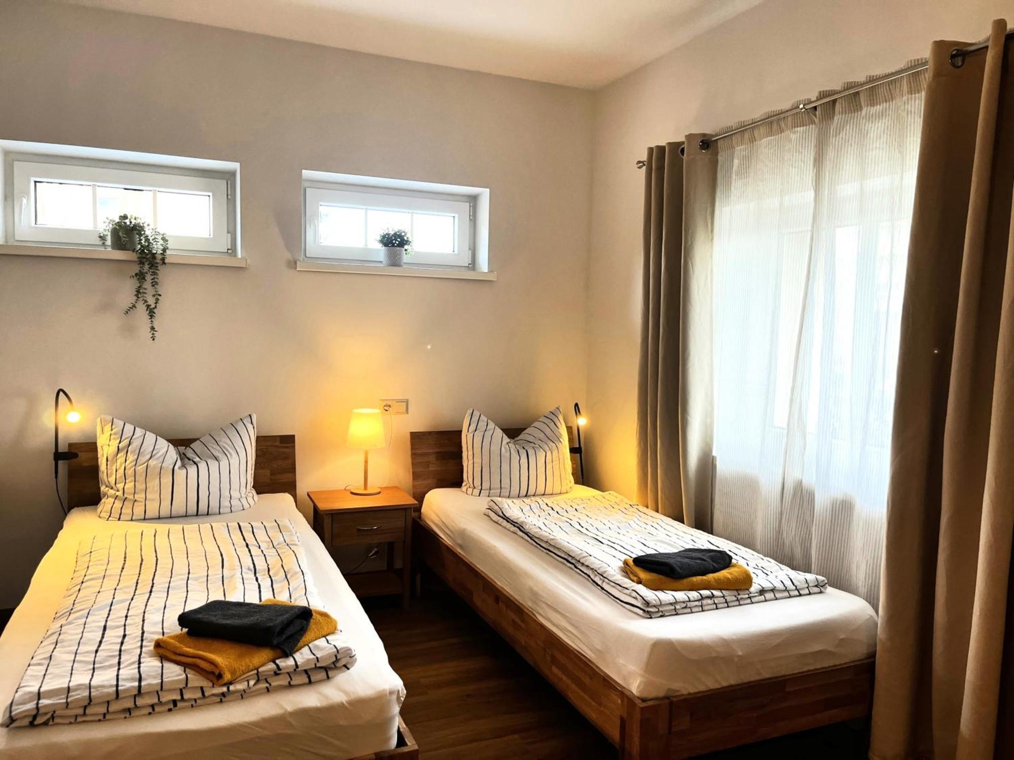 Ferienwohnungen Landeskrone Dresden Ngoại thất bức ảnh